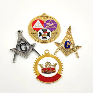 Fabricant de badges métalliques, écussons personnalisés pour uniformes, vestes, chapeaux et accessoires - Product Image 1