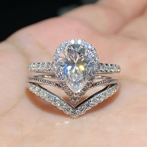 Magnifique ensemble de bagues halo en diamant blanc taille poire en argent sterling, bijoux deux pièces pour demoiselles d'honneur, femmes et occasions spéciales - Product Image 1