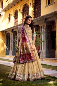 Lehenga Choli en soie Paithani le plus vendu avec un design traditionnel, robe pakistanaise pour les mariages et les fêtes - Product Image 2