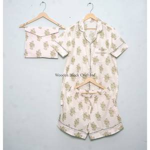 Hermoso y elegante conjunto de pijama corto de algodón hecho a mano en India, con estampado digital vintage, suave, para dormir, para mujer, primavera-verano - Product Image 5