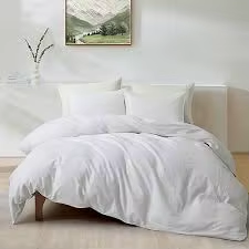 ผ้านวมใยโพลีเอสเตอร์ 250 GSM สีขาวล้วน เนื้อนุ่มพิเศษ ระบายอากาศได้ดี น้ำหนักเบา ใช้ได้ทุกฤดู คุณภาพระดับโรงแรม พรีเมียม สำหรับส่งออก - Product Image 3
