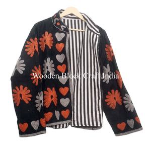 เสื้อแจ็คเก็ตบอมเบอร์ปักมือลายดอกไม้และหัวใจ สไตล์วินเทจ ทำจากผ้าฝ้าย 100% สำหรับร้านบูติก - Product Image 6