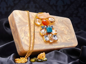 Sac à main de mariage en résine avec pochette brodée AU PRIX DE GROS PAR L'ARTISANAT DE LUXE - Product Image 6