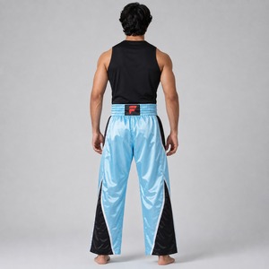 Pantalon de kick-boxing confortable, conçu avec un tissu doux, des coutures renforcées et une performance athlétique fiable. - Product Image 2