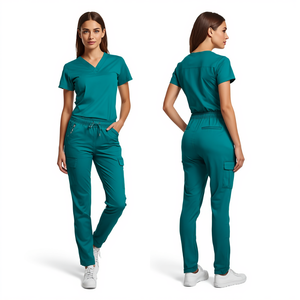Uniforme Médico Premium para Mujer en Color Verde Caribe, Ligero y Elástico, con Diseño Moderno de Pantalones Tipo Jogger - Product Image 1