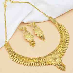 Collares de Moda para Mujer, Cadena Corta con Patrón de Flores, Chapado en Oro de 14K, 18K y 24K, Estilo Tradicional para Bodas, Venta al Por Mayor - Product Image 3