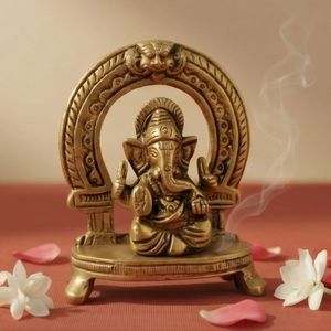 Figurine de Ganesh en laiton plaqué or de qualité supérieure, montant sur un lion, Art religieux, Objet de collection, Artisanat de moulage, Sculpture 3D - Product Image 2