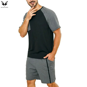 Conjunto de Verano de Alta Elasticidad, Camiseta de Manga Corta con Cuello Redondo y Bloques de Color Multicolor para Hombre, Conjunto de Camiseta y Pantalones Cortos para Usar en Verano - Product Image 2