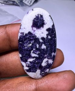 พลอยเลพิโดไลต์ธรรมชาติคุณภาพสูง รูปทรงผสม ขายส่งจำนวนมาก สำหรับทำต่างหูเงินทำมือ - Product Image 3