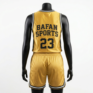 Ensemble short et maillot de basket en mesh polyester respirant Elite 180 GSM, panneaux contrastés or et noir, logo personnalisé par transfert thermique - Product Image 2