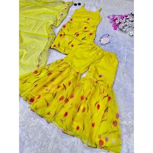 Magnifique ensemble haut-bas et dupatta en tissu mousseline taille XS pour tenue de soirée - Product Image 4