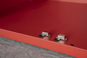 CSPS Red Steel <b>Tool</b> <b>Cabinet</b> with Keyed Lock for Garage Workshop Storage - Product Image 6