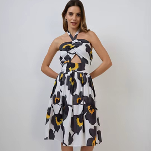 Robe Midi/Maxi en Gros Faite à la Main, Tenue d'Été de Plage avec Imprimé Floral, Sans Manches, Style Modeste, Douce et Respirante - Product Image 1