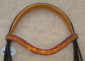 Annabelle, fabricante de artículos de cuero genuino al por mayor, accesorios para caballos, bridas y riendas, con posibilidad de personalizar el tamaño. - Product Image 2