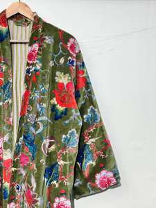 Robe kimono en velours vert, peignoir de mariée, robe de demoiselle d'honneur, peignoir d'hiver - Product Image 3