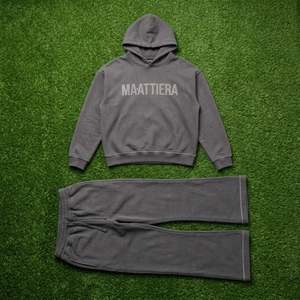 Ensemble de survêtement gris oversize pour homme avec pantalon large et logo en strass – Style décontracté streetwear et sportswear - Product Image 6
