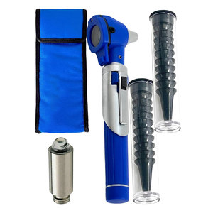 Otoscope de poche compact avec deux embouts de speculum, ampoule de rechange supplémentaire et pochette de protection pour les oreilles - Product Image 5