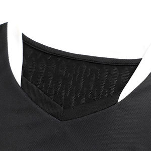 Nuevos Uniformes de Fútbol Personalizados al por Mayor, Duraderos, Ligeros, de Talla Grande, de Manga Corta, Hechos en Pakistán - Product Image 4