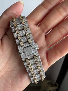 นาฬิกาข้อมือผู้ชายทรงกลมแบบกำหนดเอง ประดับเพชรโมอิสซาไนต์ VVS สไตล์ฮิปฮอป ตัวเรือนสแตนเลสสตีล ระบบอัตโนมัติ หน้าปัดอนาล็อก - Product Image 5