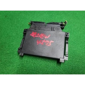 ECUs y Módulos de Computación Usados Rexton A0009004504 - Product Image 3
