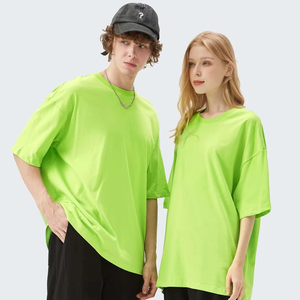 Camiseta holgada para hombre con hombros caídos, estampado gráfico, manga corta, corte relajado, de algodón, estilo casual urbano, top oversize para hombre. - Product Image 1