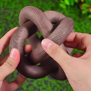 Cadena Decorativa de Madera de 2 Eslabones, Material Natural, Nudo de Madera Tallado y Grabado, Forma Personalizada, Decoración Artesanal para Mesa y Hogar - Product Image 5