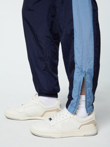 Chándal Deportivo para Hombre, Color Azul Marino, con Bloques de Color, Largo, Ligero, de Poliéster, Corte Regular, para Otoño, con Bolsillos Laterales - Product Image 4