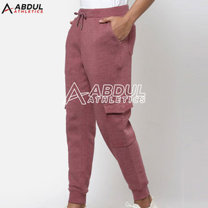Pantalones jogger modernos para hombre diseñados para un estilo urbano, entrenamiento en el gimnasio y un estilo de vida activo diario con un ajuste cómodo. - Product Image 2
