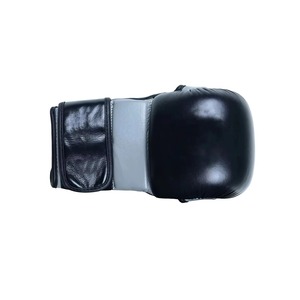 Gants de MMA noirs de qualité supérieure, mitaines de grappling durables, gants de boxe professionnels pour l'entraînement et le sparring en arts martiaux, paume ouverte - Product Image 2