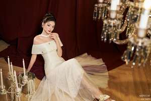 <b>White</b> Dress with Flared Design, 2 Layers Below, Off-shoulder, Luxurious Style Suitable for Parties High Quality - Product Image 3