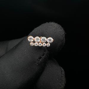 ต่างหูทองคำ 14K ประดับเพชรทรงแท่ง ดีไซน์เกลียวเกี่ยวแบบปลอดภัย - Product Image 3