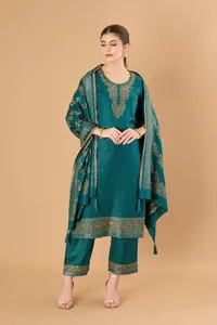 SAFAA: Vestido de Mujer Ayesha, Serie de Invierno de Lujo - Product Image 5