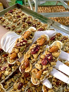 Gâteau aux noix naturel de qualité supérieure - Product Image 4