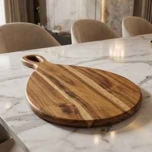 Planche à découper ronde en bois avec poignée, grain de bois naturel, bloc de découpe de cuisine, plateau de service durable par Universal Overseas - Product Image 5