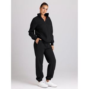 Trendy Queen Womens 2 pièces tenues manches longues demi-fermeture éclair sweats et au-dessus du genou polaire Joggers disponibles dans les tailles XL et 4XL - Product Image 1