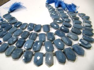 Cuentas facetadas de ópalo azul natural en forma de lápiz y flecha - Product Image 2