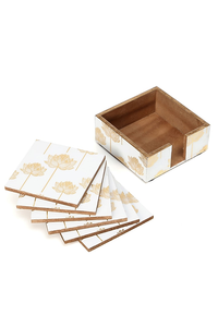 Ensemble de sous-verres carrés modernes en bois naturel faits à la main, résistants à la chaleur, pour la protection de la table, sous-verres pour boissons, assiettes et plats domestiques - Product Image 3