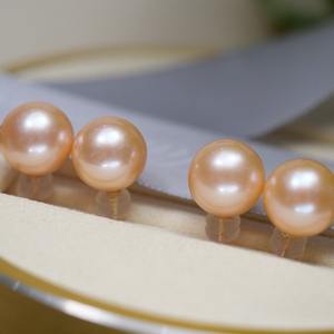 Pendientes Versátiles de Perlas de Agua Dulce Naturales en Forma de Grano de Arroz con Colgante Simple de Frijol para Mujer - Product Image 4