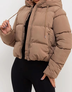 Blouson d'hiver matelassé épais OEM pour femmes/filles, marron, avec fermeture éclair et capuche à cordon de serrage, vente en gros, logo personnalisé - Product Image 6
