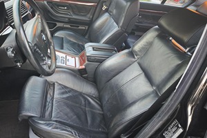 2000 B-M-W 740-i - Product Image 4