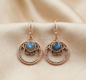 Boucles d'oreilles pendantes en labradorite naturelle, boucles d'oreilles créoles florales en argent sterling 925, bijoux bohèmes faits à la main, cadeau de Noël - Product Image 4