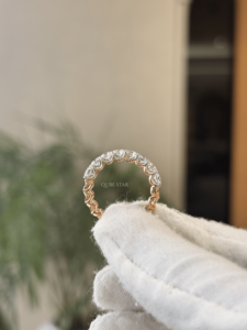 Anillo de media eternidad festoneado con diamantes redondos radiantes cultivados en laboratorio, 1.30 quilates VVS VS EF, oro macizo de 14 quilates, colección de joyería nupcial - Product Image 3