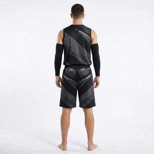 Ensemble de shorts et maillots de basket-ball, fabricant de vêtements d'équipe personnalisés - Product Image 3