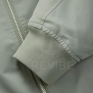Blouson Bomber Décontracté à Capuche pour Homme, Haute Qualité à Bas Prix, Style Urbain Hiver, Fabriqué au Pakistan, Service OEM Frontal - Product Image 5