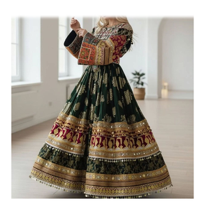 Vestido Étnico Afgano para Mujer, Hecho a Mano, Largo, con Detalles de Bordado Brillante - Product Image 2