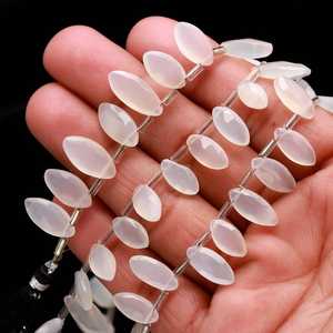 Cuentas de piedra lunar blanca natural facetadas en forma de marquesa de 7x12-8x13 mm, cuentas de piedras preciosas sueltas talladas a mano para la fabricación de joyería al por mayor. - Product Image 5