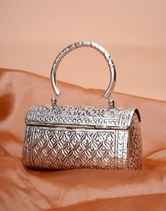 Pochette de soirée en métal gravée artisanale God Grace Craft avec logo et taille personnalisés pour mariage et fête nuptiale - Product Image 2