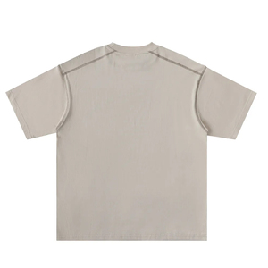 เสื้อยืดคอกลมทรงหลวมสำหรับผู้ชาย ผ้าคอตตอน 100% แขนสั้น ทรงดรอปโชว์เดอร์  แบบยูนิเซ็กส์ - Product Image 4