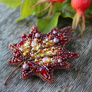 Elegante Broche Bordado a Mano con Cuentas, Pin de Moda para Abrigo, Suéter, Bufanda y Sombrero - Product Image 5