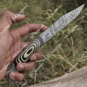 มีดพับเหล็กดามัสกัสตีขึ้นรูปด้วยมือ EDC สำหรับพกพา ด้ามไม้ปักก้าหลากสี ปรับแต่งได้ตามต้องการ ขายส่ง OEM/ODM - Product Image 3